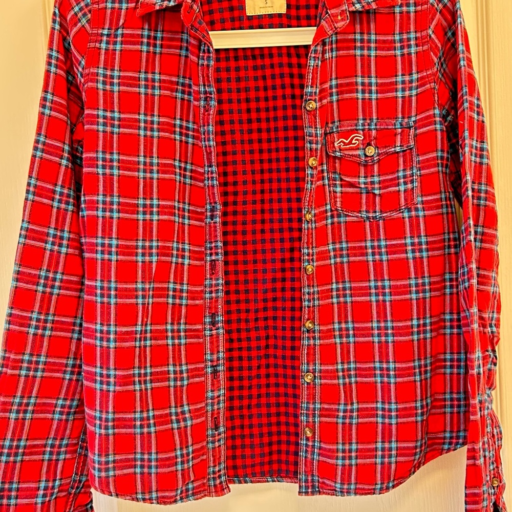 Hollister Red and Blue Plaid Button-Up Shirt